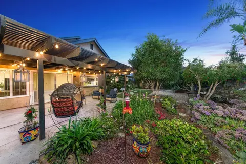 Exterior - 1554 Traveld Way, Encinitas, CA 92024 photo 2 of 13
