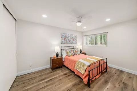 Bedroom - 1554 Traveld Way, Encinitas, CA 92024 photo 4 of 4