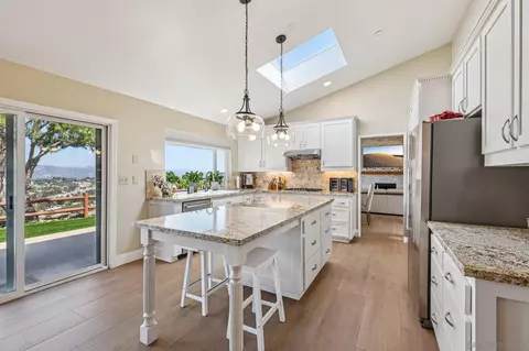 Kitchen - 1305 Eagle Gln, Escondido, CA 92029 photo 3 of 5