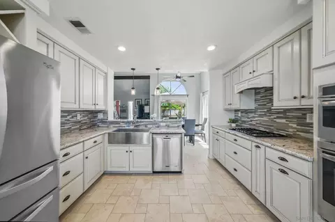 Kitchen - 27499 Jimson Cir, Temecula, CA 92591 photo 1 of 3
