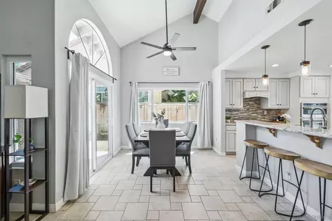 Dining - 27499 Jimson Cir, Temecula, CA 92591 photo 2 of 3