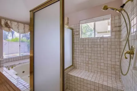 Bath - 14258 Arbolitos Dr, Poway, CA 92064 photo 6 of 9