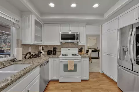 Kitchen - 14446 Sespe Pl, Poway, CA 92064 photo 3 of 4