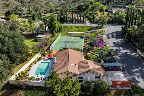 View/Area - 14446 Sespe Pl, Poway, CA 92064 photo 2 of 6
