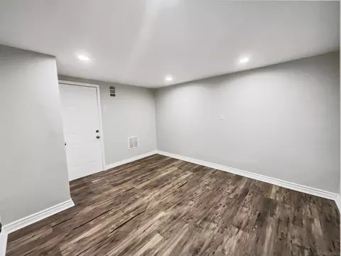 Living - 212 S Wisconsin St, Fallbrook, CA 92028 photo 2 of 3