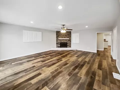 Living - 212 S Wisconsin St, Fallbrook, CA 92028 photo 1 of 3