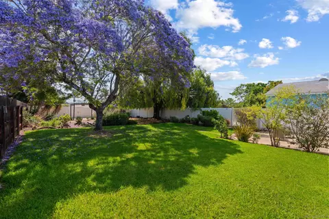 Exterior - 4571 68th St, La Mesa, CA 91942 photo 4 of 10