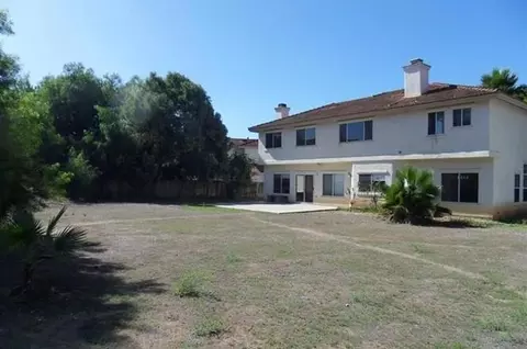 Exterior - 5166 Via Castilla, Oceanside, CA 92057 photo 5 of 7