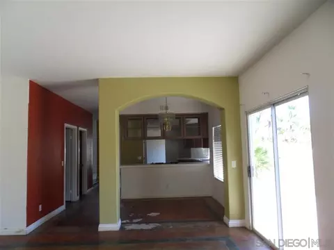 Living - 5166 Via Castilla, Oceanside, CA 92057 photo 4 of 5