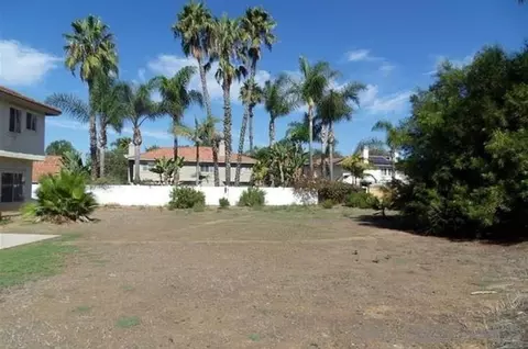 Exterior - 5166 Via Castilla, Oceanside, CA 92057 photo 4 of 7