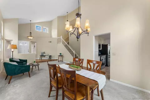 729 Mosaic Cir, Oceanside, CA 92057 photo 5