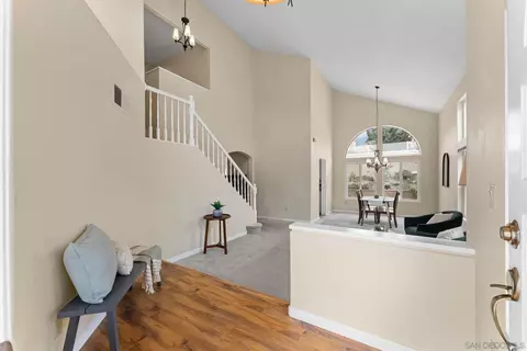 729 Mosaic Cir, Oceanside, CA 92057 photo 2