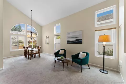 729 Mosaic Cir, Oceanside, CA 92057 photo 3