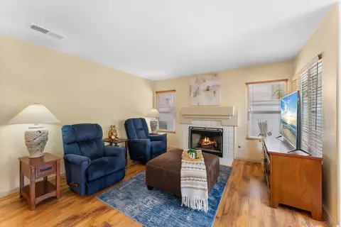 729 Mosaic Cir, Oceanside, CA 92057 photo 11