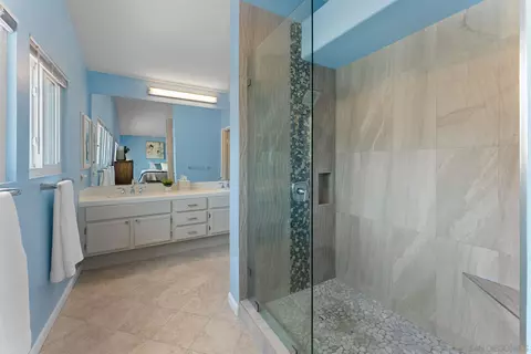 729 Mosaic Cir, Oceanside, CA 92057 photo 19