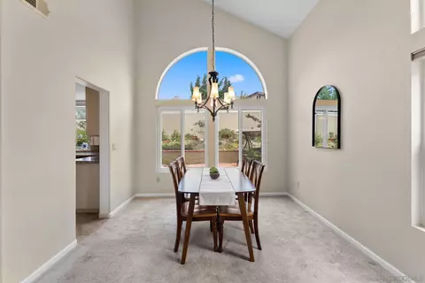 729 Mosaic Cir, Oceanside, CA 92057 photo 6