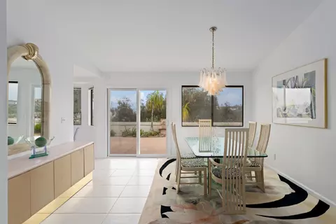 2748 Olympia Dr, Carlsbad, CA 92010 photo 4