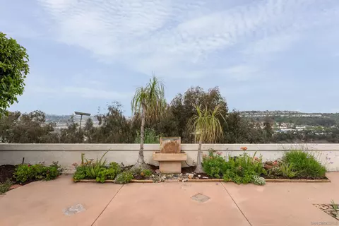 2748 Olympia Dr, Carlsbad, CA 92010 photo 30