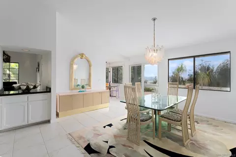 2748 Olympia Dr, Carlsbad, CA 92010 photo 11