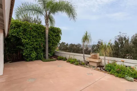 2748 Olympia Dr, Carlsbad, CA 92010 photo 31