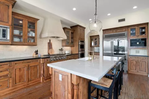 Kitchen - 1460 Lauren Ct, Encinitas, CA 92024 photo 2 of 4