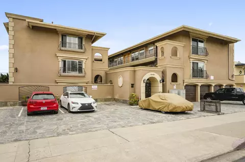 1049 Felspar St #38, San Diego, CA 92109