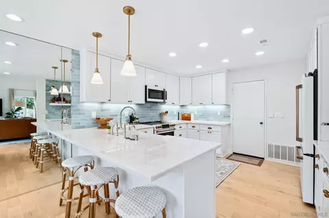 2157 Sea Village Cir, Cardiff By-the-sea, CA 92007