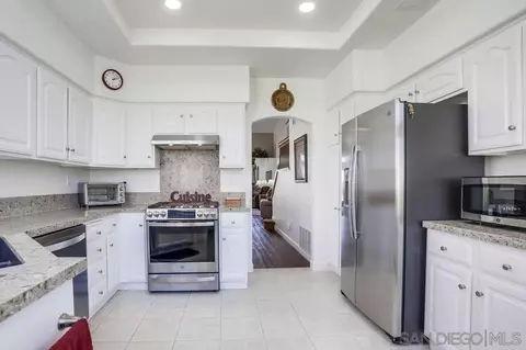 Kitchen - 3367 Malta Way, Oceanside, CA 92056 photo 3 of 4