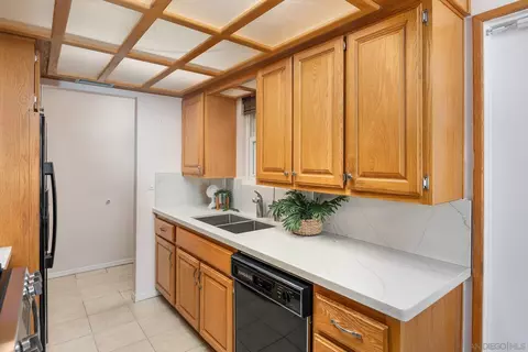 9641 Lutheran Way, Santee, CA 92071 photo 13