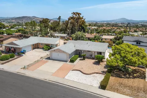 9641 Lutheran Way, Santee, CA 92071 photo 2