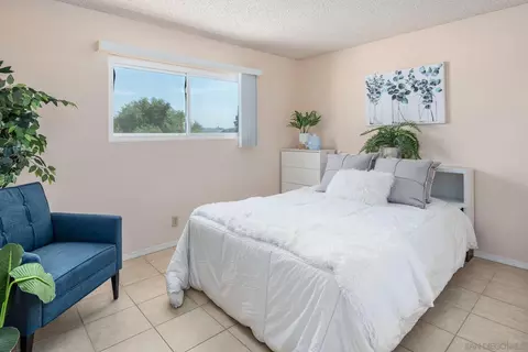 9641 Lutheran Way, Santee, CA 92071 photo 17