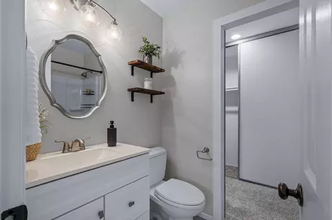 Bath - 8832 Tamberly Ct #B, Santee, CA 92071 photo 2 of 2