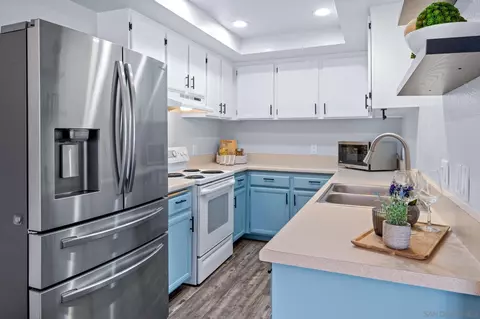 Kitchen - 8832 Tamberly Ct #B, Santee, CA 92071 photo 1 of 3