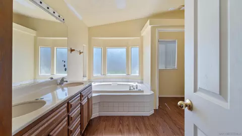 Bath - 2075 Boulder Oaks Rd, Potrero, CA 91963 photo 1 of 6