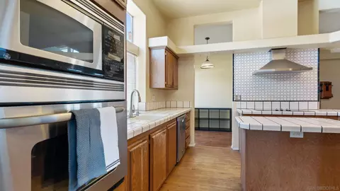 Kitchen - 2075 Boulder Oaks Rd, Potrero, CA 91963 photo 1 of 4