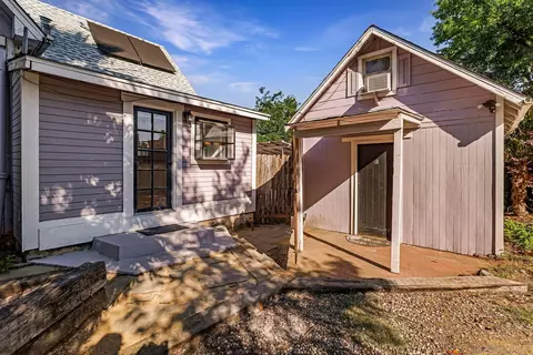 Exterior - 498 E 8th Ave, Chico, CA 95926 photo 2 of 19