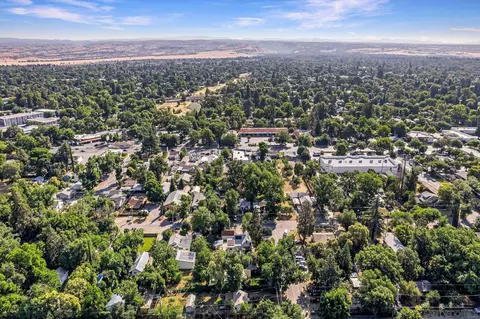 View/Area - 498 E 8th Ave, Chico, CA 95926 photo 10 of 11