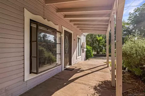 Exterior - 498 E 8th Ave, Chico, CA 95926 photo 13 of 19