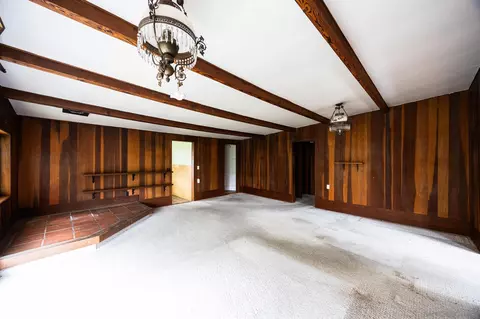 Living - 890 Capri Rd, Encinitas, CA 92024 photo 6 of 7
