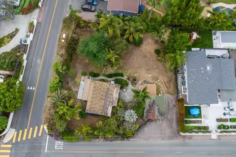 View/Area - 890 Capri Rd, Encinitas, CA 92024 photo 3 of 7