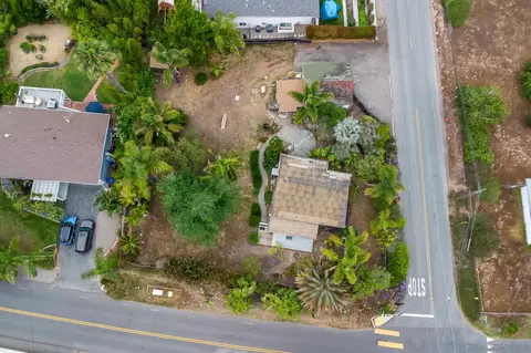 View/Area - 890 Capri Rd, Encinitas, CA 92024 photo 2 of 7
