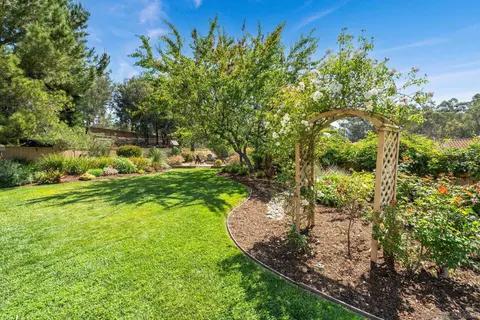 Exterior - 12753 Aspen Ct, Poway, CA 92064 photo 13 of 14