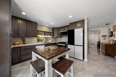 Kitchen - 1631 Applegate St, Chula Vista, CA 91913 photo 2 of 5