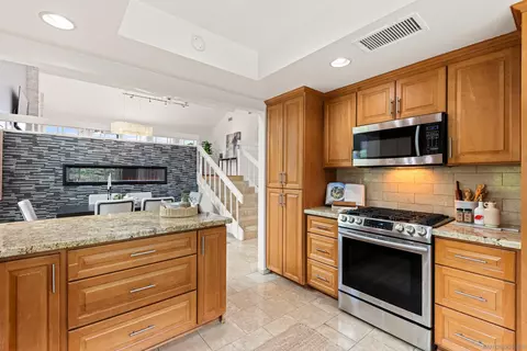 Kitchen - 5719 Caminito Norte, La Jolla, CA 92037 photo 1 of 3