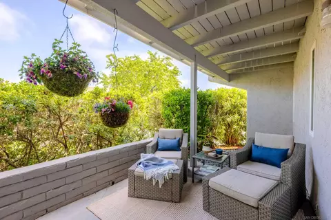 Exterior - 5719 Caminito Norte, La Jolla, CA 92037 photo 5 of 13