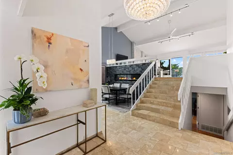 Entry Way - 5719 Caminito Norte, La Jolla, CA 92037 photo 1 of 3