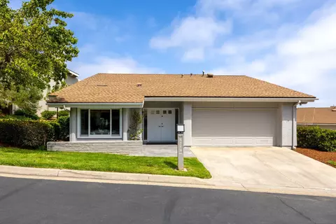 Exterior - 5719 Caminito Norte, La Jolla, CA 92037 photo 10 of 13