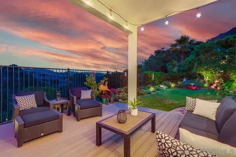 5619 Foxtail Loop, Carlsbad, CA 92010