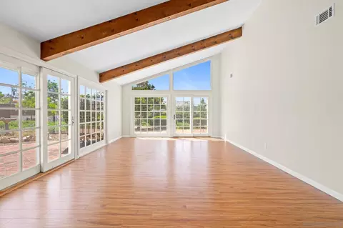 Living - 17119 Saint Andrews Dr, Poway, CA 92064 photo 6 of 9