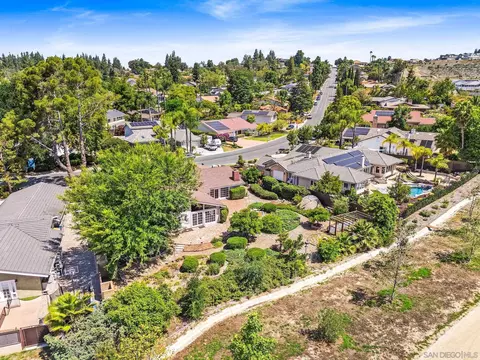 View/Area - 17119 Saint Andrews Dr, Poway, CA 92064 photo 4 of 4